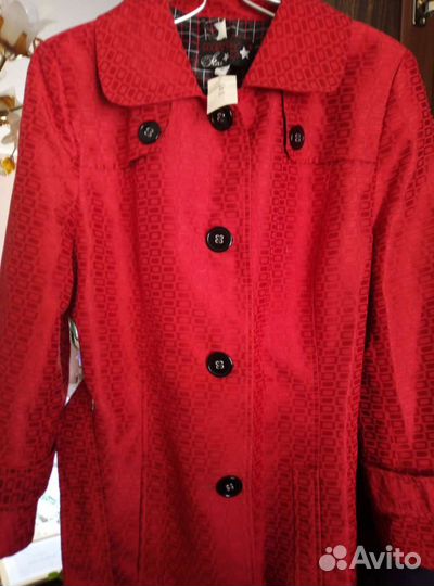 Красный пиджак
