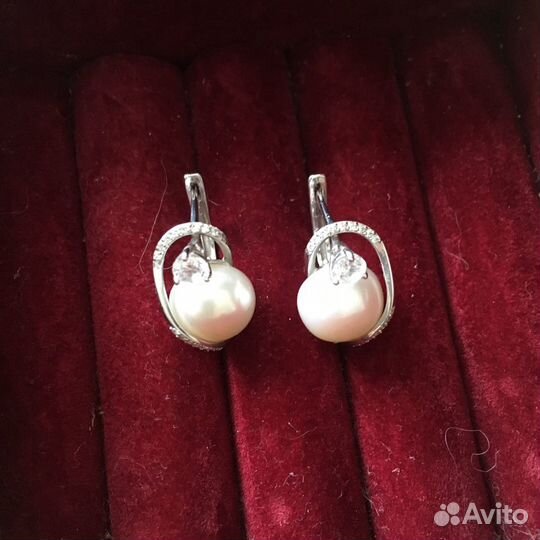 Золотые серьги