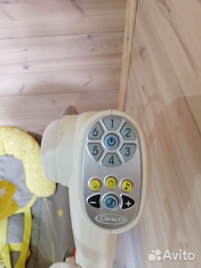 Детские электронные качели graco