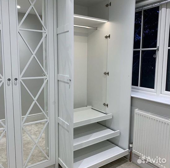 Шкаф