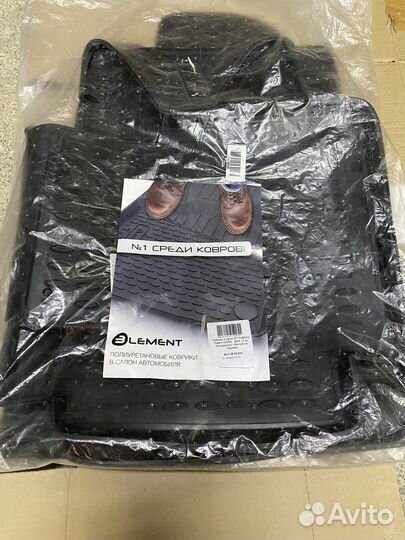 Коврики в салон Mitsubishi Pajero на 3 модели