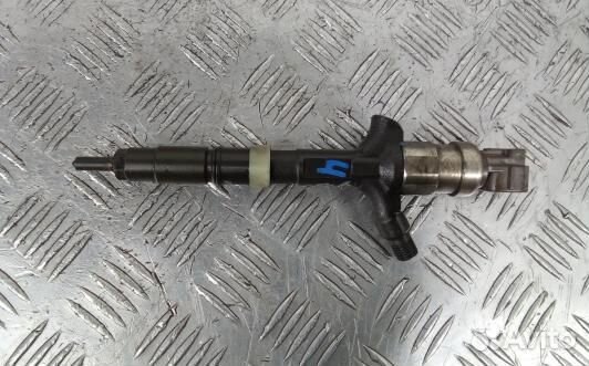 Форсунка дизельная toyota RAV 4 ZCA2 (DBR04AL04)