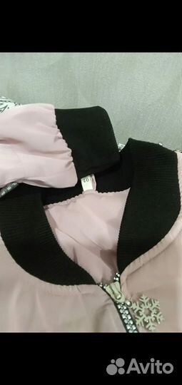 Весення куртка для девочки