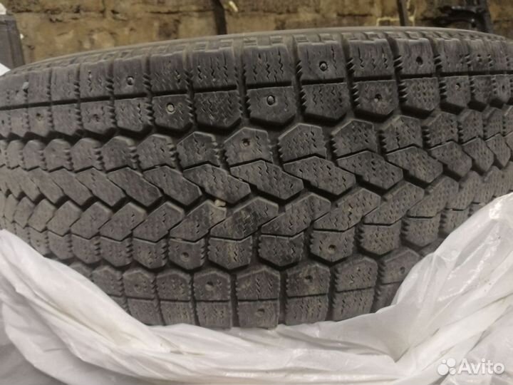 Yokohama Ice Guard F700S 205/55 R16