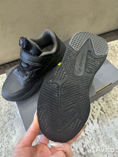 Кроссовки demix 32