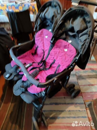 Коляска для двойни joie