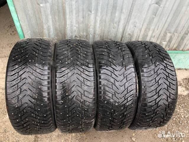 Nokian Tyres Hakkapeliitta 8 SUV 265/50 R20