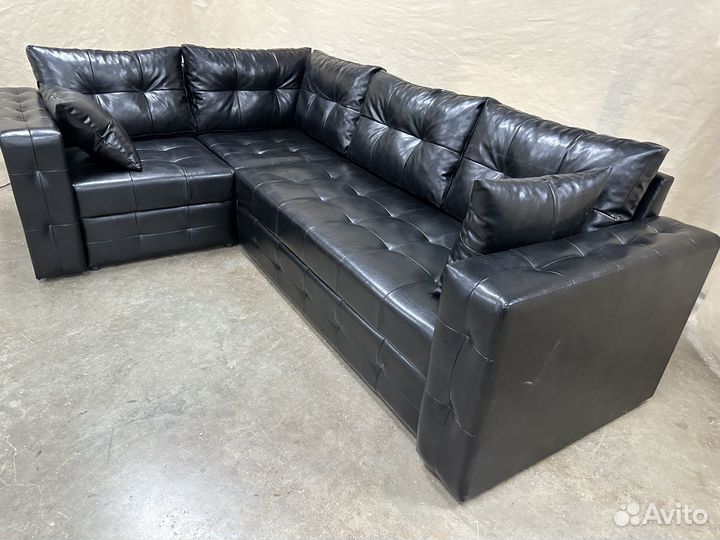 Диван угловой