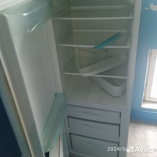 Холодильник стинол бу