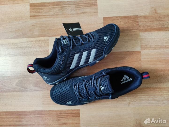 Кроссовки мужские Adidas. Новые. 41-42 размер