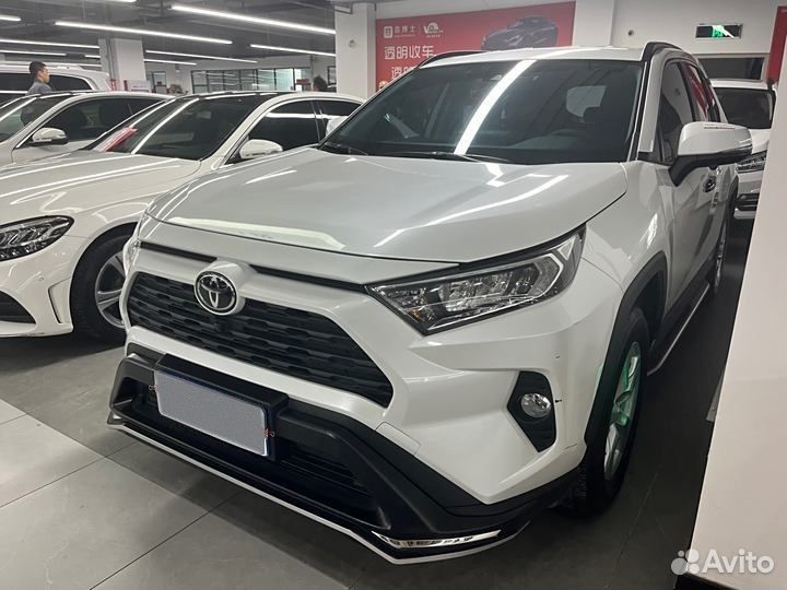 Toyota RAV4 2.0 CVT, 2022, 22 000 км