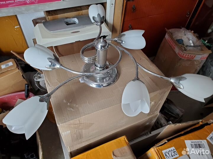 Люстра потолочная бу