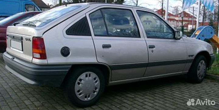 Запчасти на opel kadett