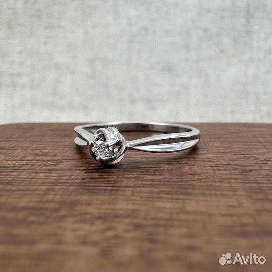 Кольцо с бриллиантом. Размер 15,5. №Z507057N1