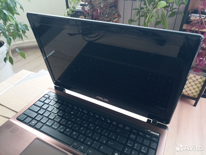Ноутбук asus