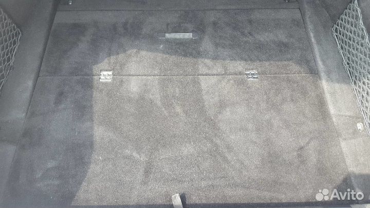 Комплект обшивки багажника на Mercedes-Benz W221