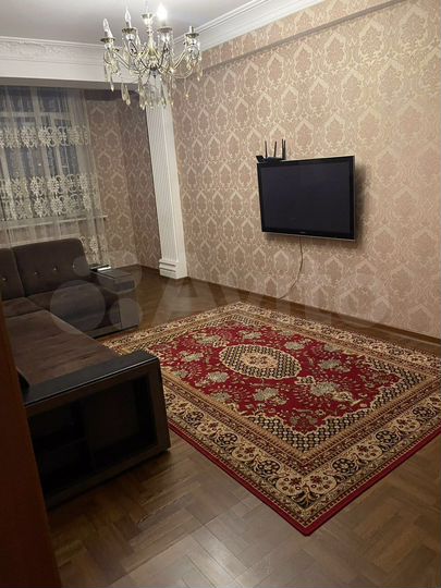 2-к. квартира, 72 м², 4/9 эт.