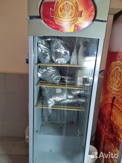 Холодильная витрина бу