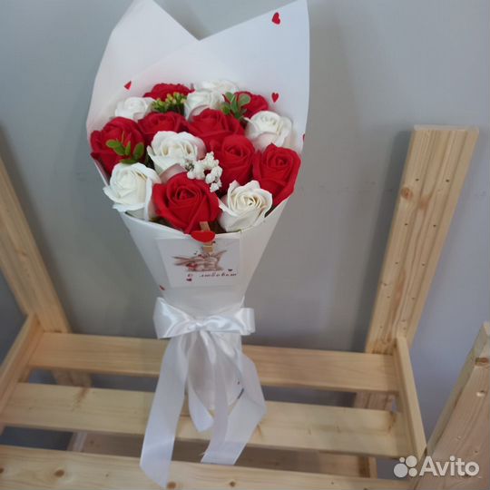 Букет из 15 роз в наличии