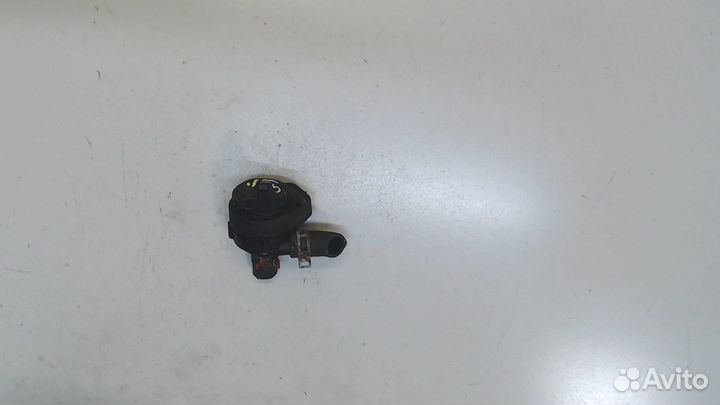 Насос водяной Mercedes R W251 2005, 2006
