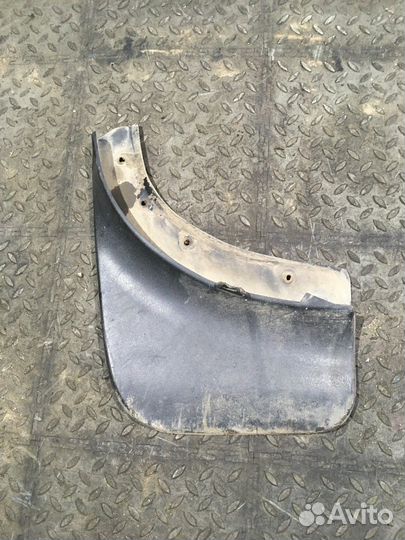 Брызговики задние (Volkswagen Touareg)