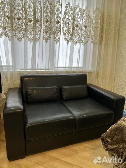 Диван