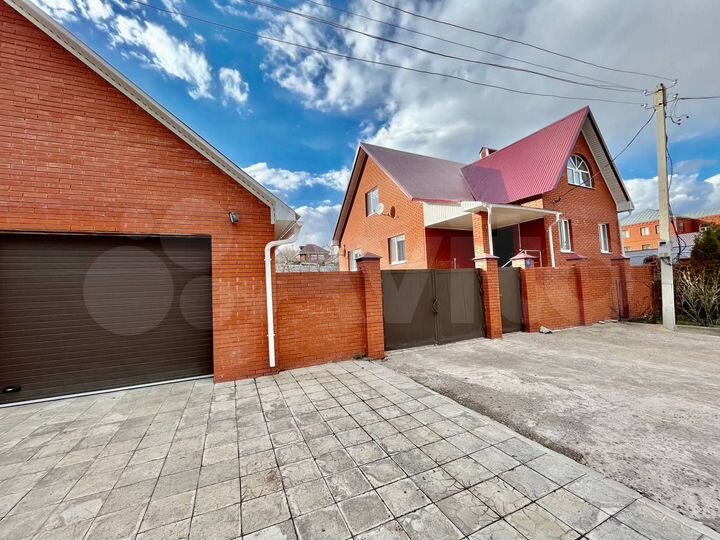 Дом 277,2 м² на участке 13,5 сот.