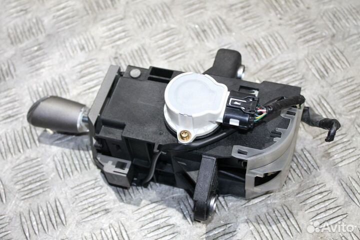 Селектор кпп АКПП Toyota Prius 20 NHW20 RHD