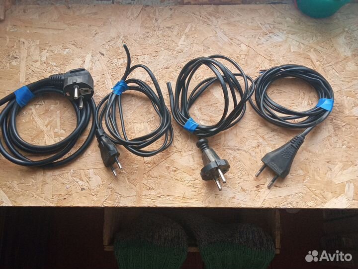 Кабель питания 220v