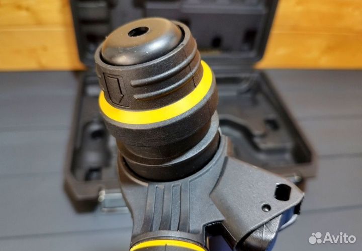 Перфоратор Dewalt сетевой новый