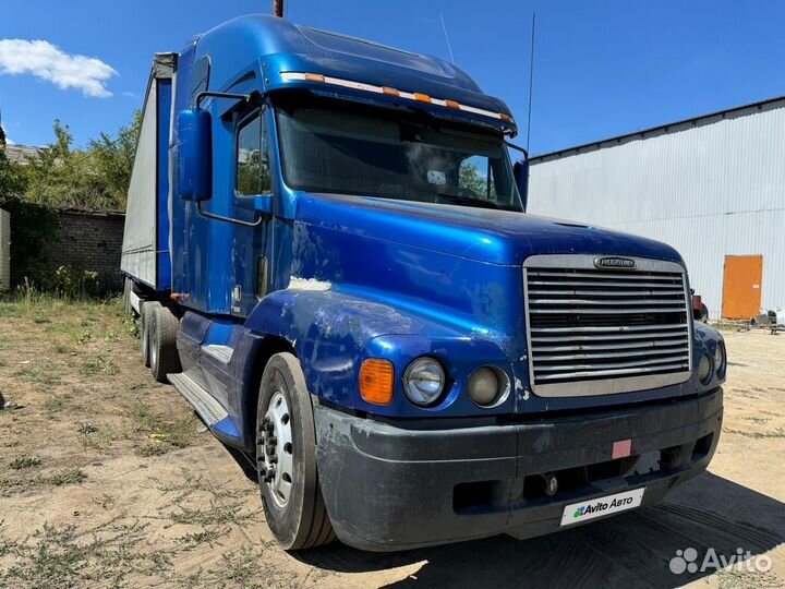 Freightliner Century, 2002