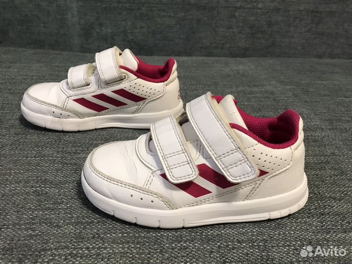 Кроссовки Adidas для девочки