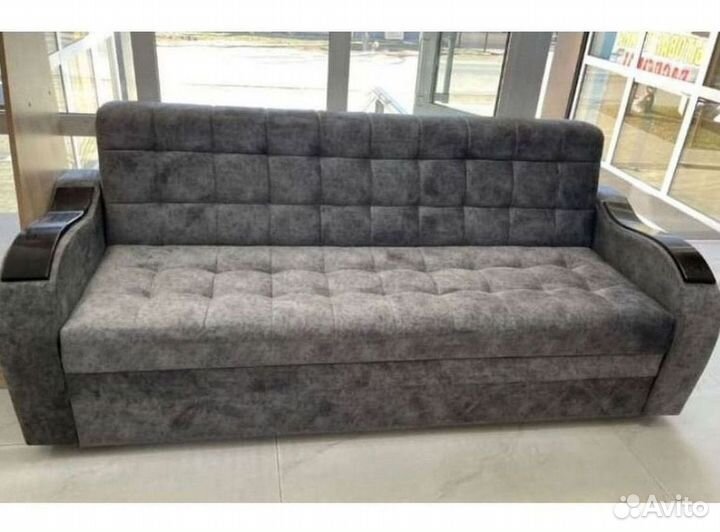 Прямой диван в наличии не б/у