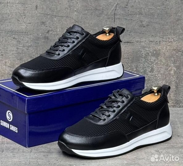 Кроссовки черные мужские