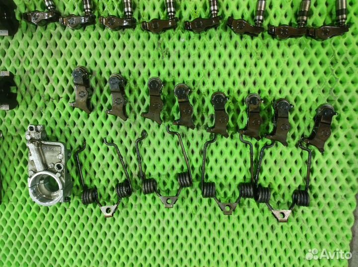 Распредвал впускной выпускной Peugeot 308