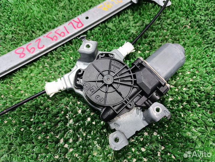 Стеклоподъемник задний левый Nissan Pathfinder