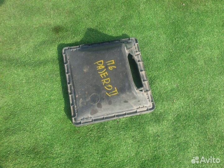 Крышка корпуса воздушного фильтра Mitsubishi