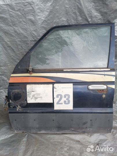 Дверь передняя левая Mitsubishi Montero/Pajero