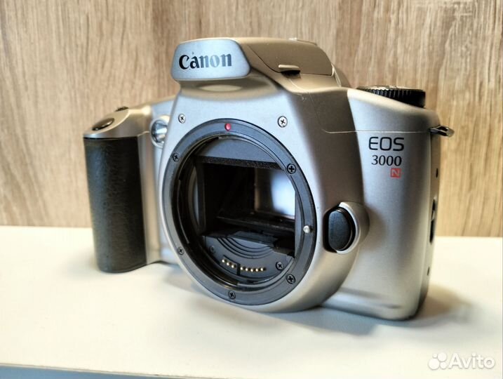 Плёночный фотоаппарат Canon 3000 N