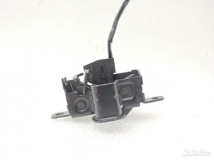 Замок капота правый Mercedes-Benz S-Class W221 5.5