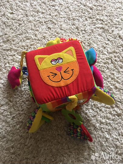 Детские игрушки развивающие от 0 до 1,5 лет