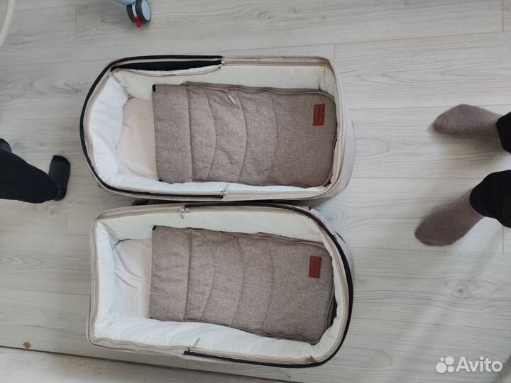 Каляска для двойни Carrello