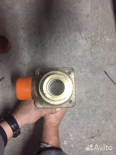 524-03.214-01 Клапан предохранительный штуцерный угловой мембранный