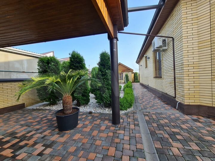 Дом 200 м² на участке 10 сот.