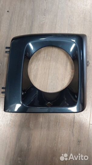 Накладка на фару правая Mercedes G 320 4X4 463