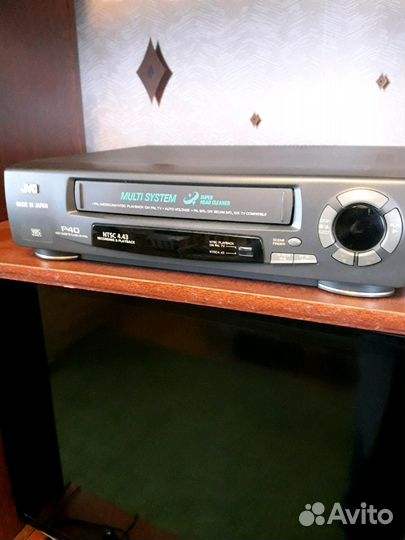 Видеомагнитофон