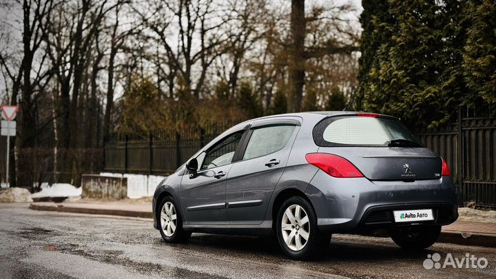 Peugeot 308 1.6 AT, 2011, 177 900 км