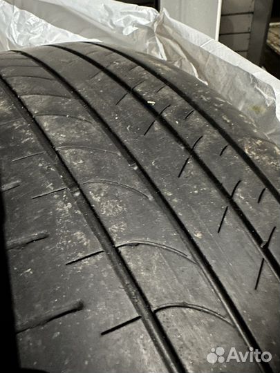 Bridgestone Dueler H/L 33A 235/55 R20 102V
