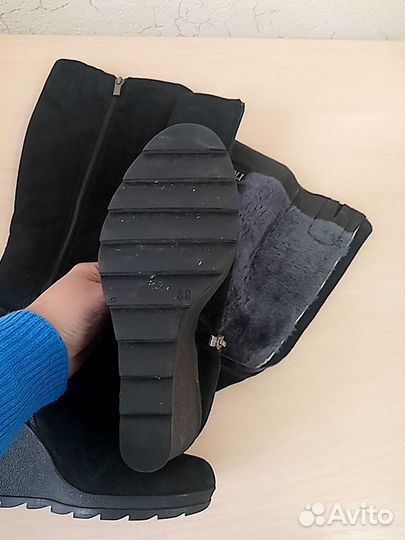 Продаются зимние сапоги