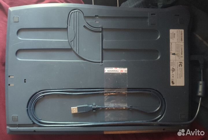 Сканер Mustek 2400 CU Plus
